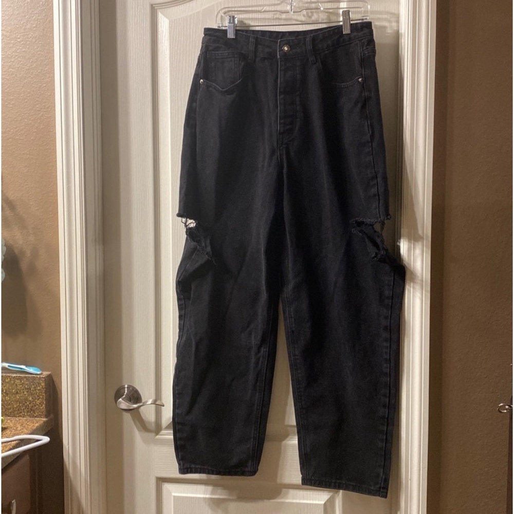 Prettylittlething Black Jean